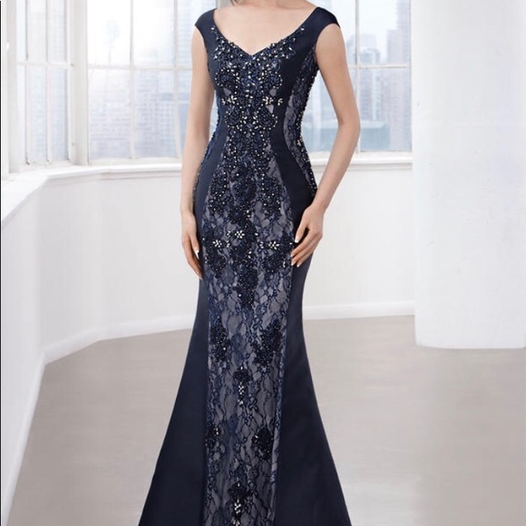 eleni elias evening dresses Eleni Elias P535 Size 6